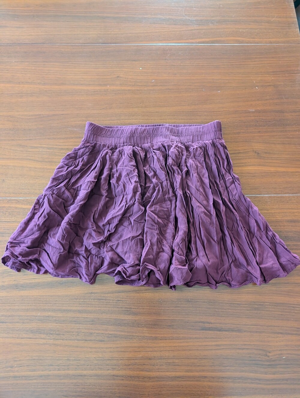 Brandy Melville Rayon Soft Maroon Skater Skirt One Size Pre Owned
